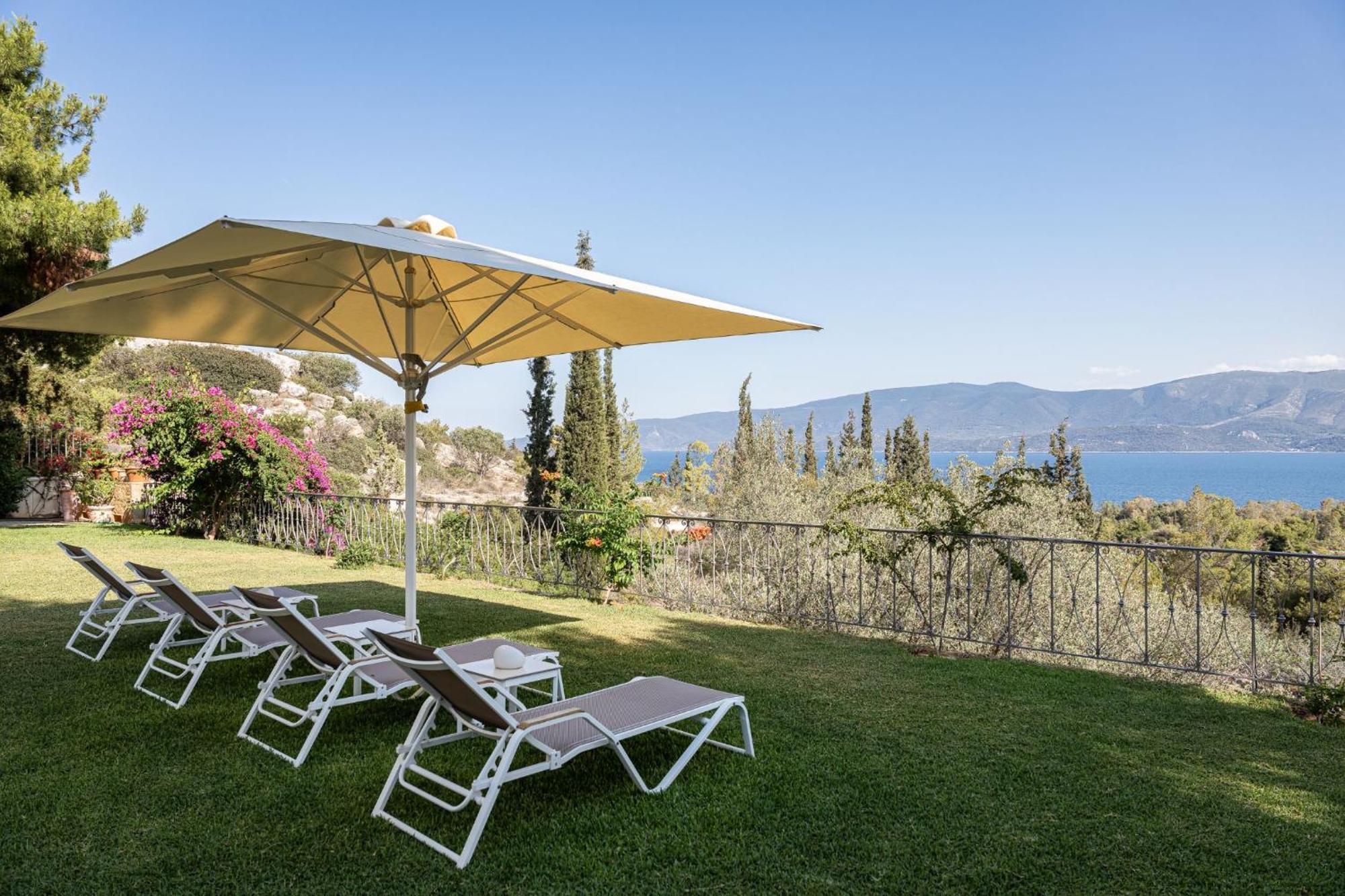 Villa Fantasia Isthmia Exterior photo