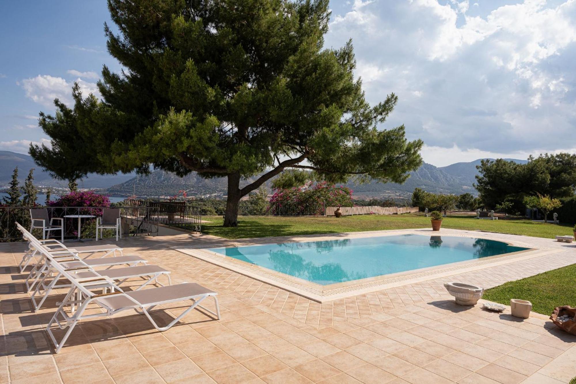 Villa Fantasia Isthmia Exterior photo