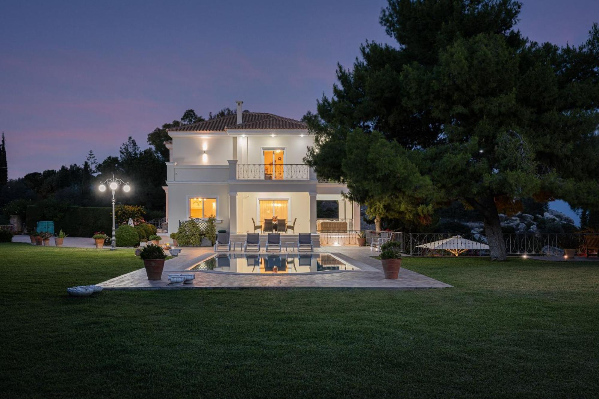 Villa Fantasia Isthmia Exterior photo