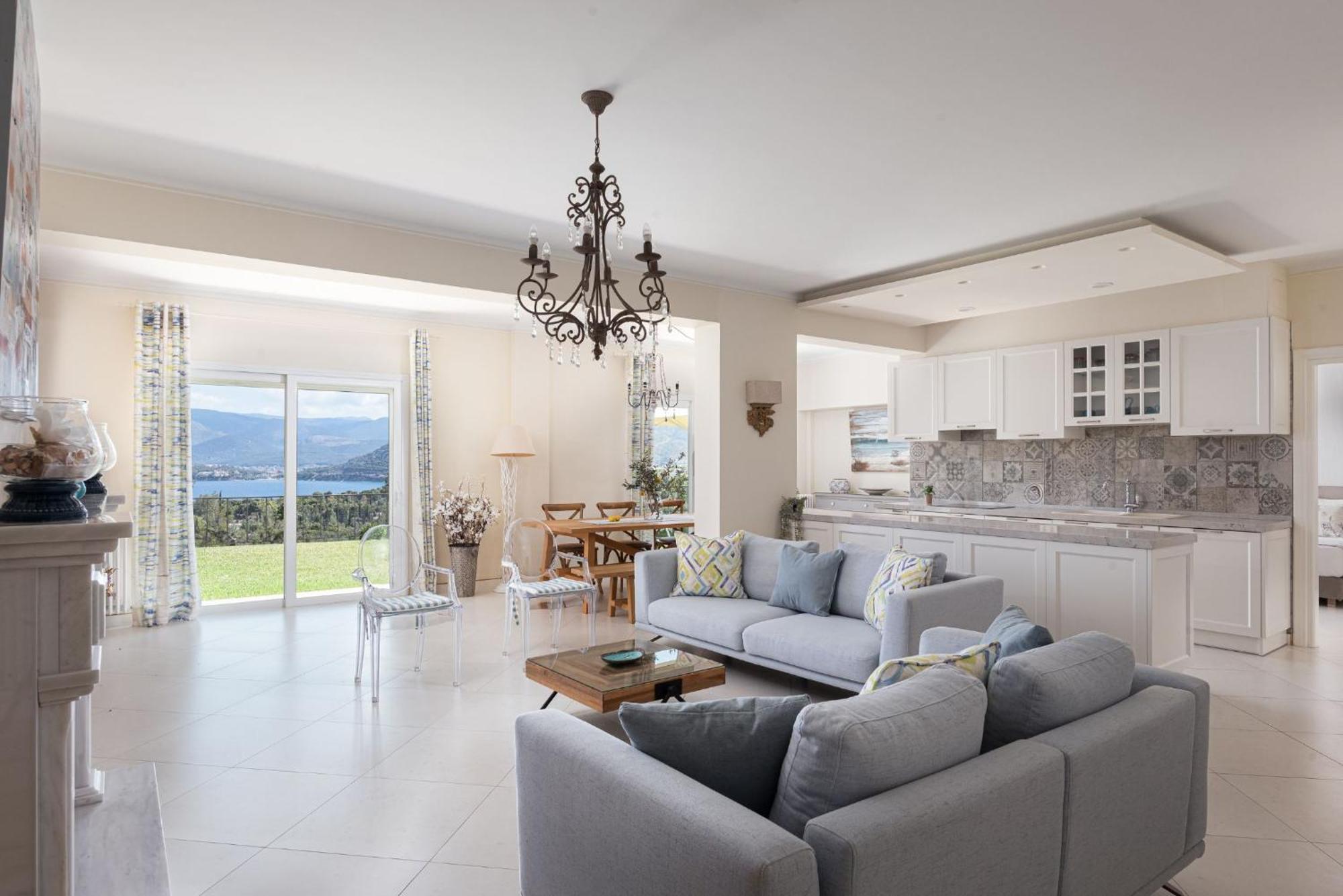 Villa Fantasia Isthmia Exterior photo